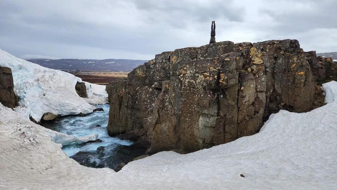 Hotel Laugarholl With Natural Hot Spring Holmavik Buitenkant foto