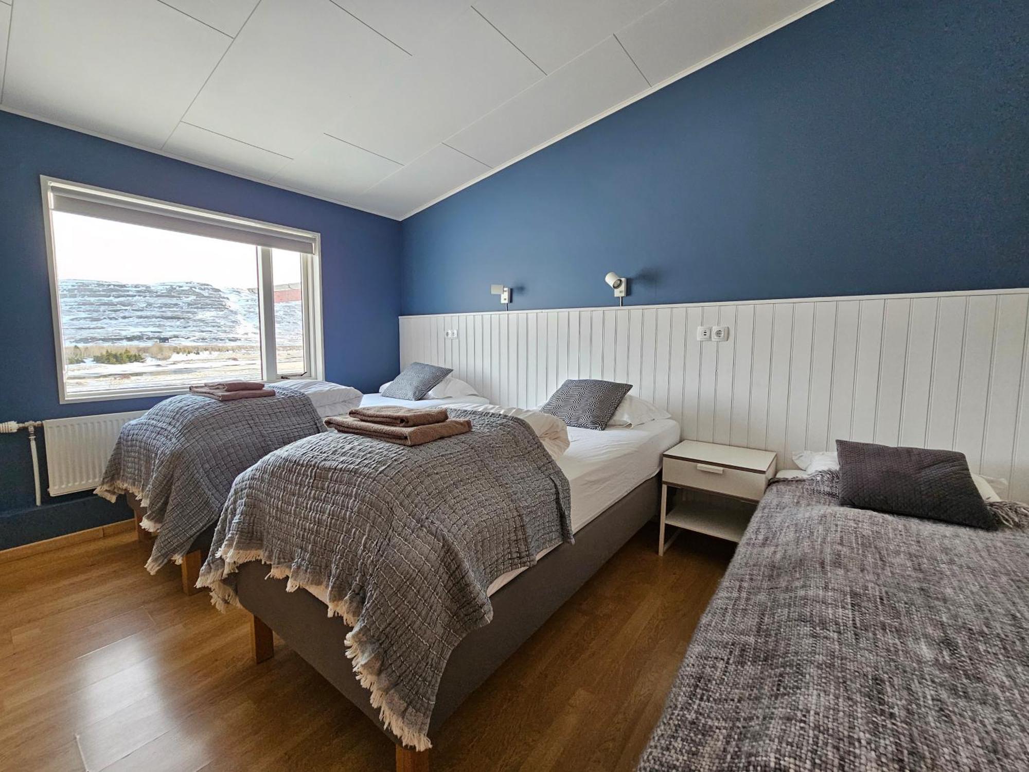 Hotel Laugarholl With Natural Hot Spring Holmavik Buitenkant foto