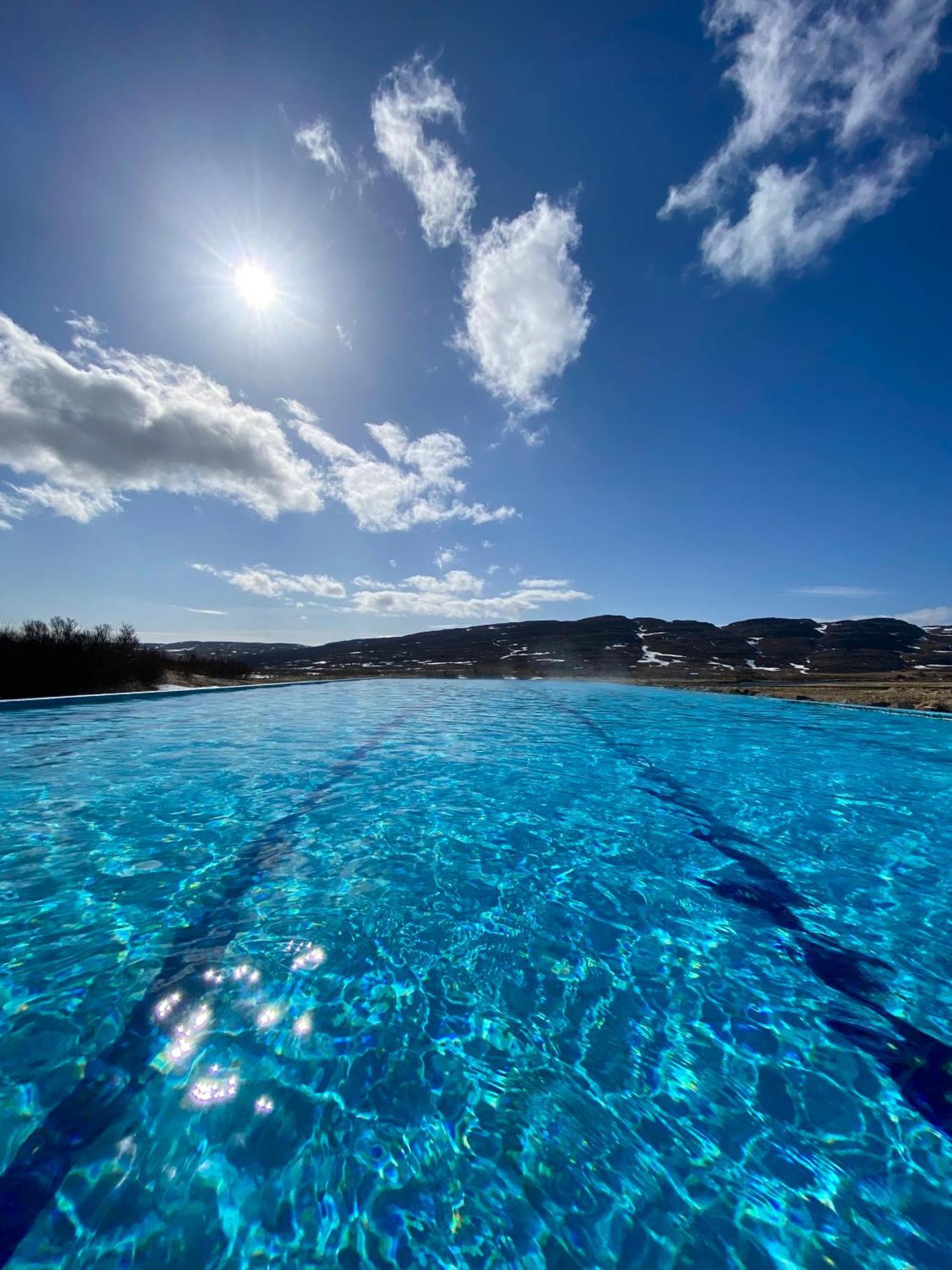 Hotel Laugarholl With Natural Hot Spring Holmavik Buitenkant foto