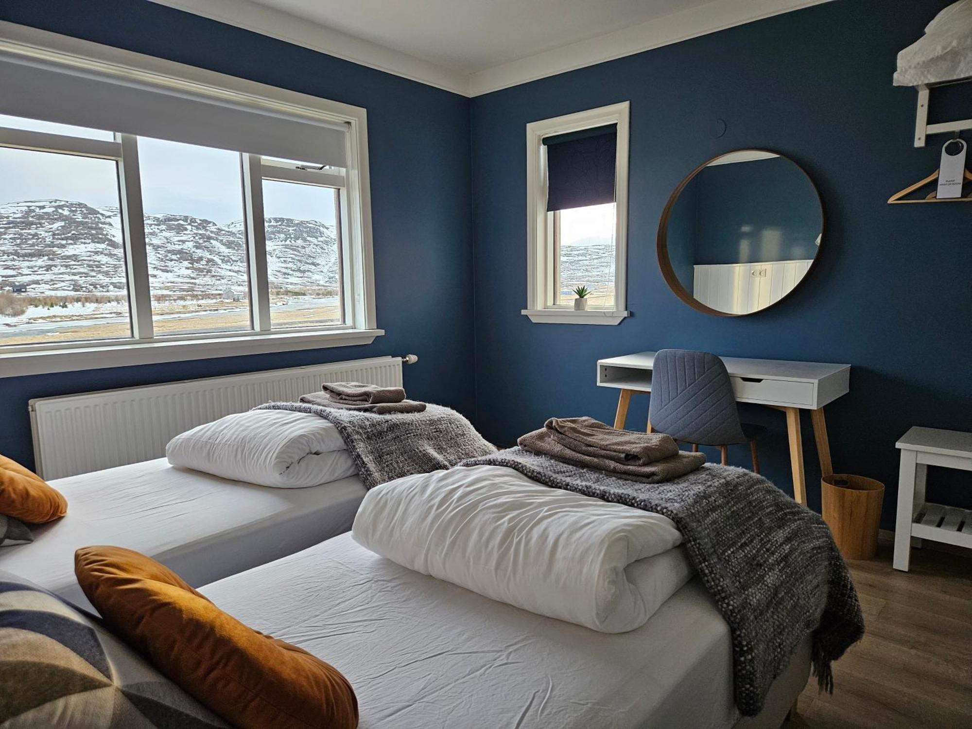 Hotel Laugarholl With Natural Hot Spring Holmavik Buitenkant foto