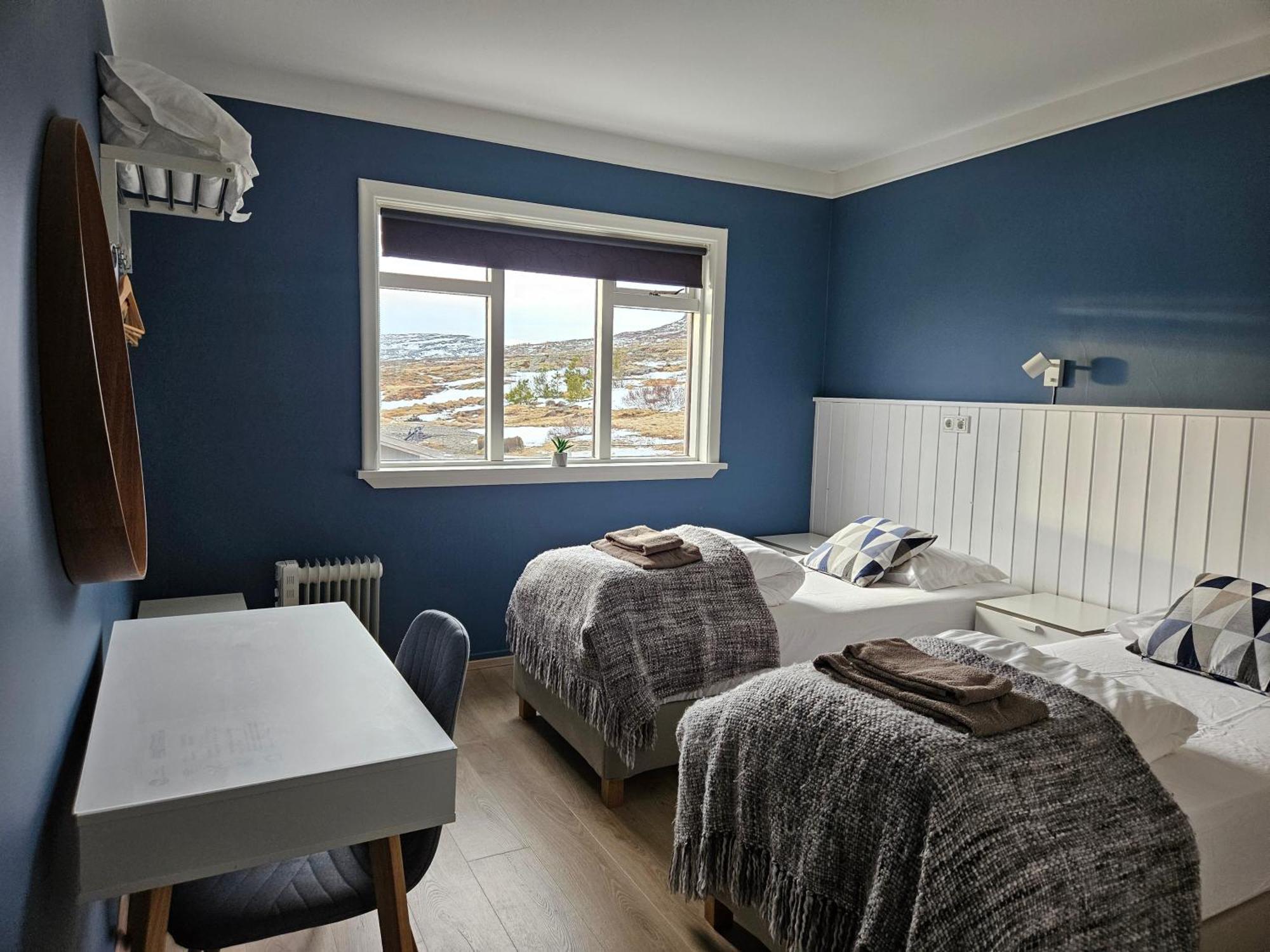 Hotel Laugarholl With Natural Hot Spring Holmavik Buitenkant foto