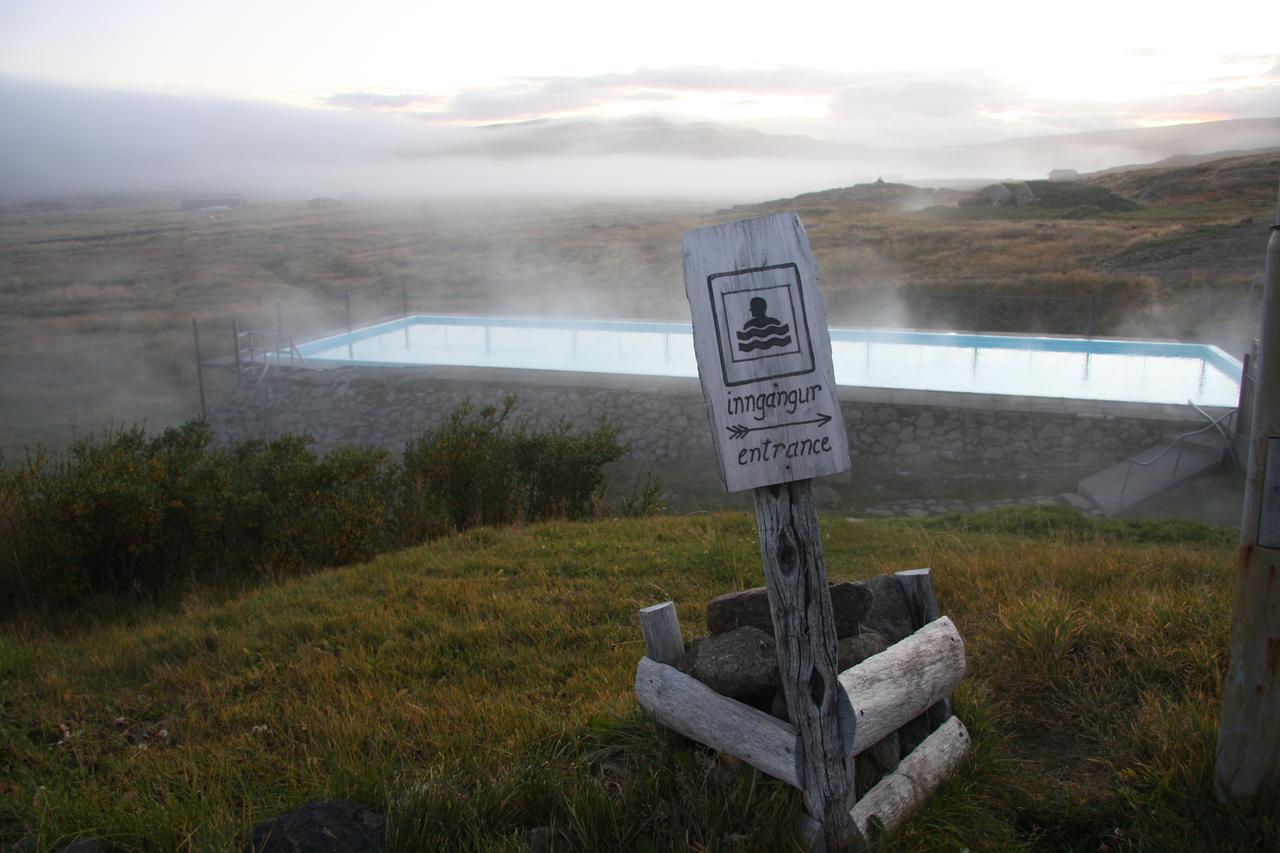 Hotel Laugarholl With Natural Hot Spring Holmavik Buitenkant foto